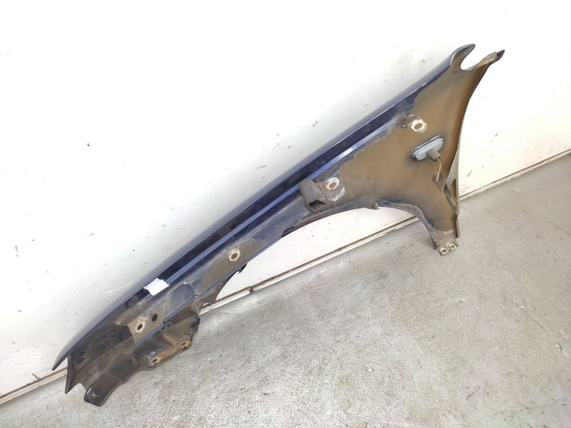 Recambio de aleta delantera derecha para volkswagen polo iv (9n_, 9a_) 1.4 16v referencia OEM IAM  6Q0821106D 