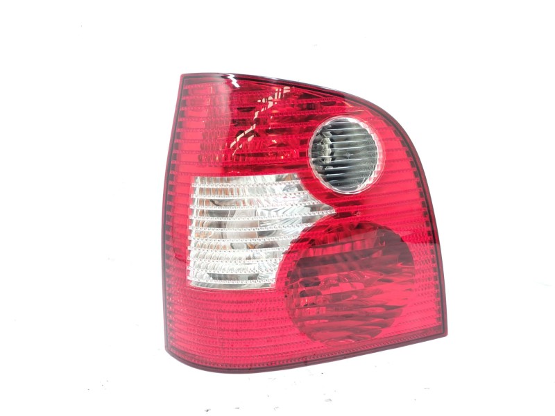 Recambio de piloto trasero izquierdo para volkswagen polo iv (9n_, 9a_) 1.4 16v referencia OEM IAM  6Q6945095G 
