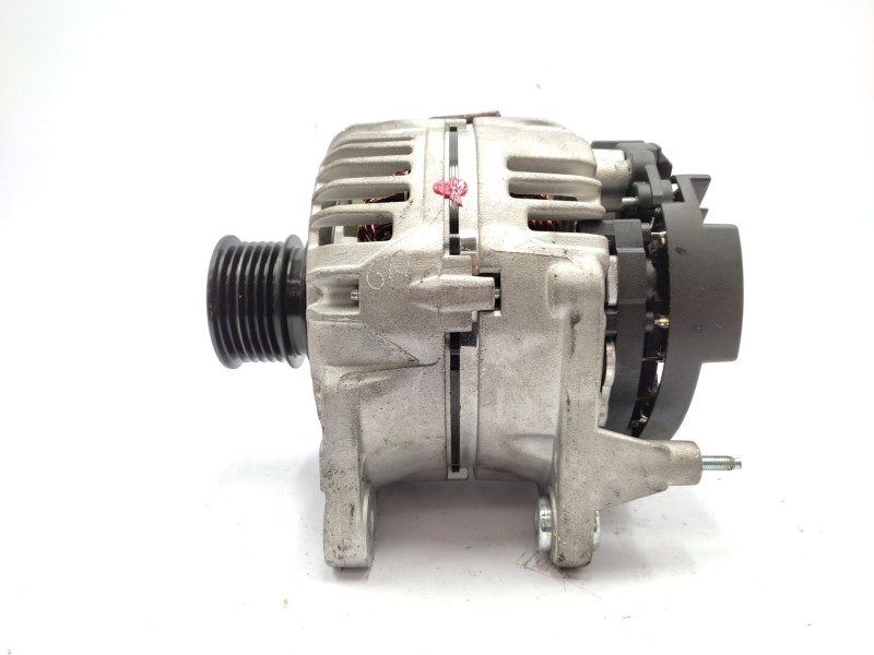 Recambio de alternador para volkswagen polo iv (9n_, 9a_) 1.4 16v referencia OEM IAM   