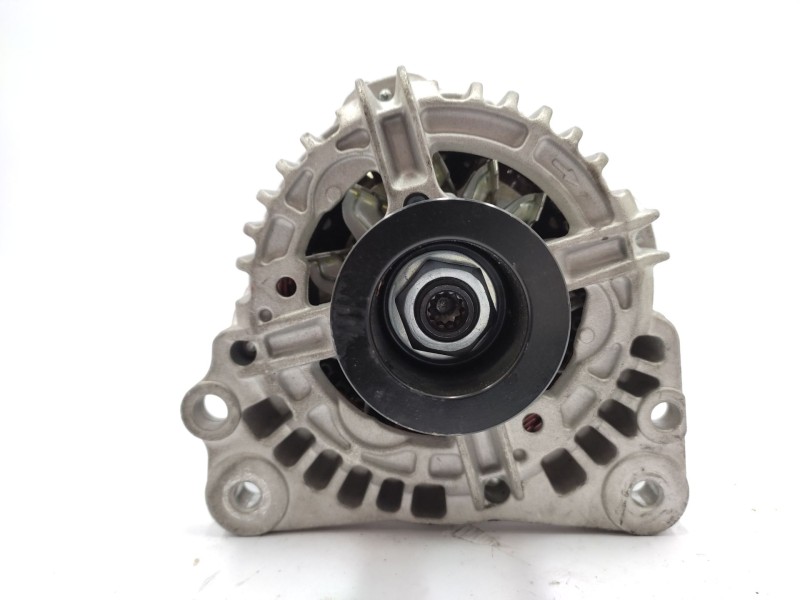 Recambio de alternador para volkswagen polo iv (9n_, 9a_) 1.4 16v referencia OEM IAM   
