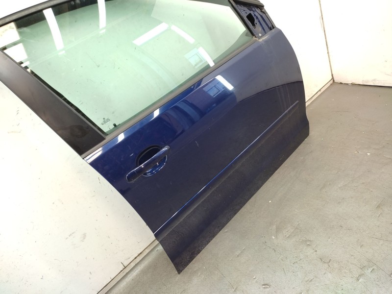 Recambio de puerta delantera derecha para volkswagen polo iv (9n_, 9a_) 1.4 16v referencia OEM IAM   