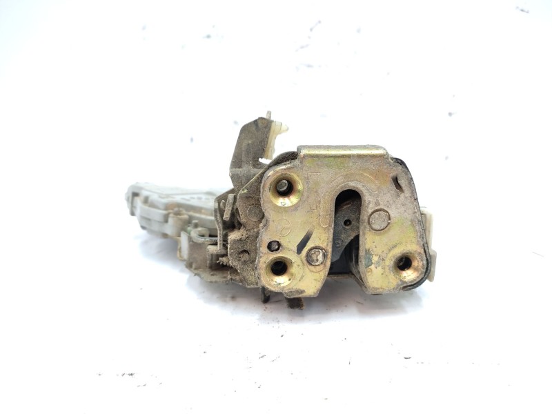 Recambio de cerradura puerta trasera izquierda para nissan terrano ii (r20) 2.7 tdi 4wd referencia OEM IAM   