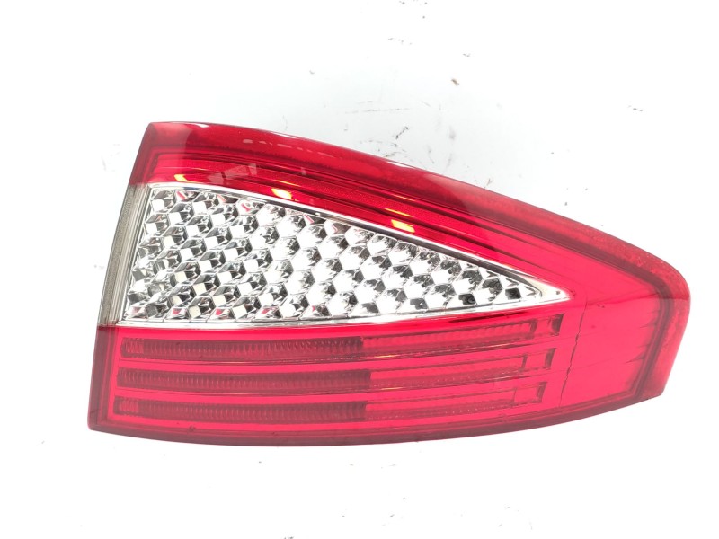 Recambio de piloto trasero derecho para ford mondeo iv (ba7) 2.0 tdci referencia OEM IAM  1523730 