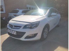 opel astra j sports tourer (p10) del año 2016