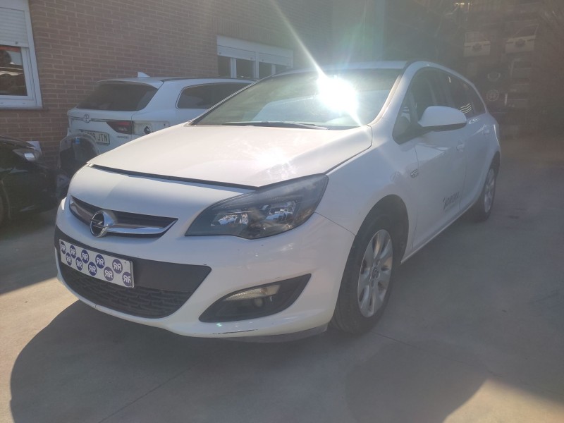 opel astra j sports tourer (p10) del año 2016