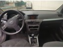 OPEL ASTRA H SEDÁN (A04)