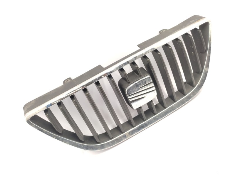 Recambio de calandra delantera de radiador para seat ibiza iv st (6j8, 6p8) 1.2 tsi referencia OEM IAM 6J0853651  