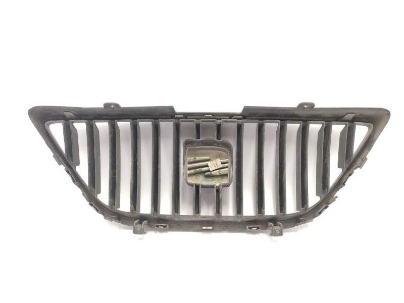 Recambio de calandra delantera de radiador para seat ibiza iv st (6j8, 6p8) 1.2 tsi referencia OEM IAM 6J0853651  