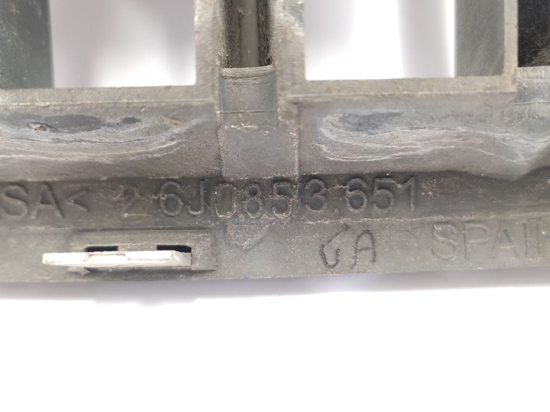 Recambio de calandra delantera de radiador para seat ibiza iv st (6j8, 6p8) 1.2 tsi referencia OEM IAM 6J0853651  