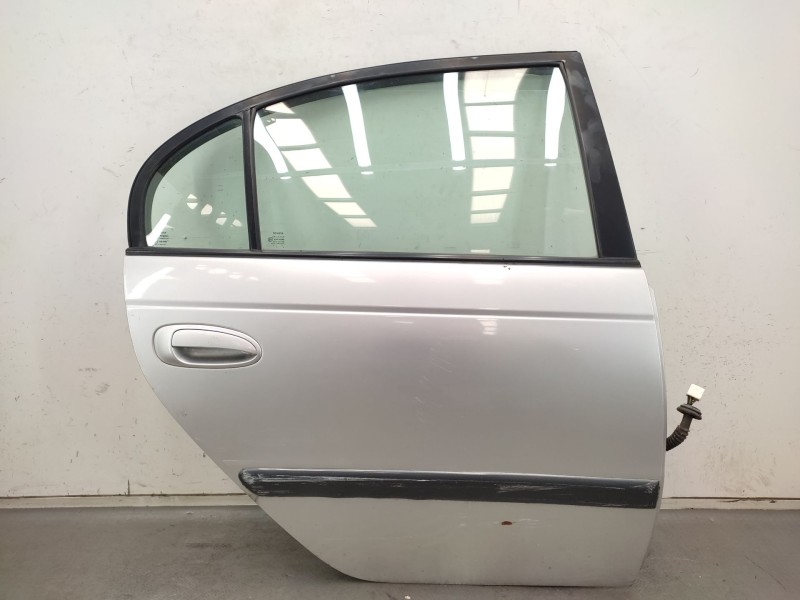 Recambio de puerta trasera derecha para toyota avensis (_t22_) 1.6 (at220_) referencia OEM IAM   