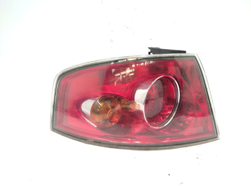 Recambio de piloto trasero izquierdo para seat ibiza iii (6l1) 1.4 16v referencia OEM IAM   