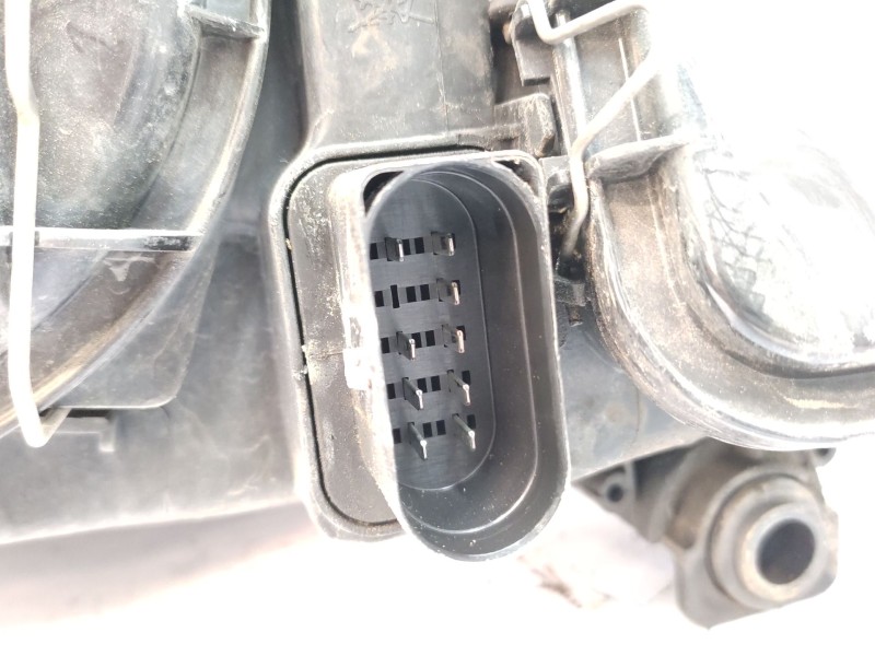 Recambio de faro derecho para seat ibiza iii (6l1) 1.4 16v referencia OEM IAM   