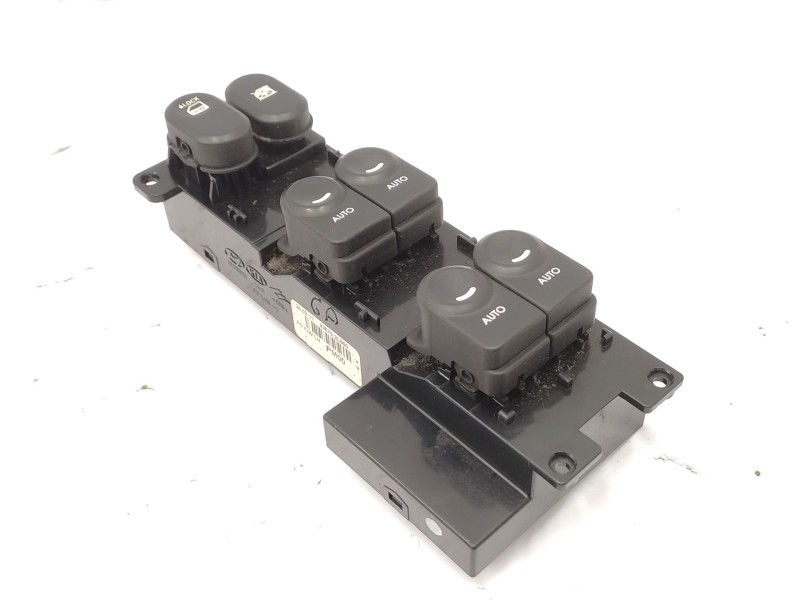 Recambio de mando elevalunas delantero izquierdo para hyundai i30 (fd) 1.6 crdi referencia OEM IAM   