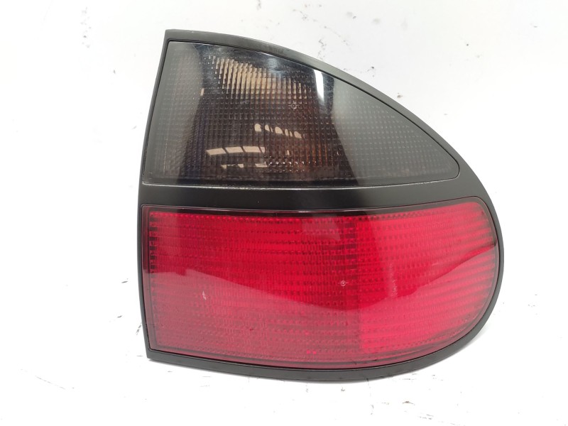 Recambio de piloto trasero derecho para renault laguna i (b56_, 556_) 1.8 referencia OEM IAM   