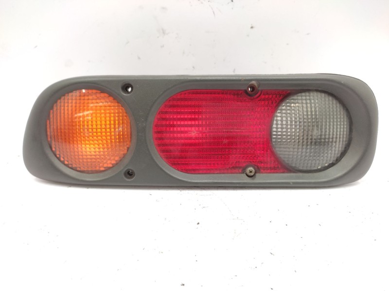 Recambio de piloto trasero derecho para nissan terrano ii (r20) 2.7 tdi 4wd referencia OEM IAM   