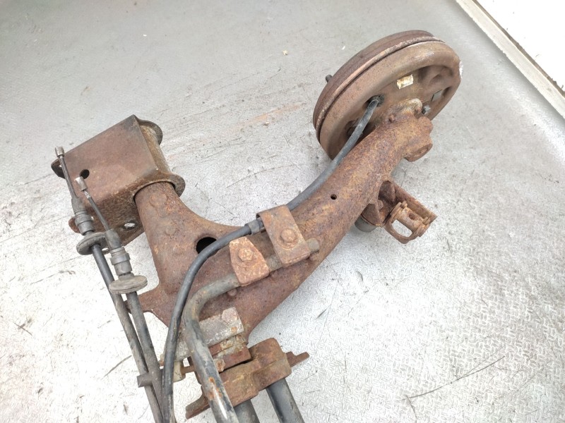 Recambio de puente trasero para renault r4 1.1 gasolina referencia OEM IAM   
