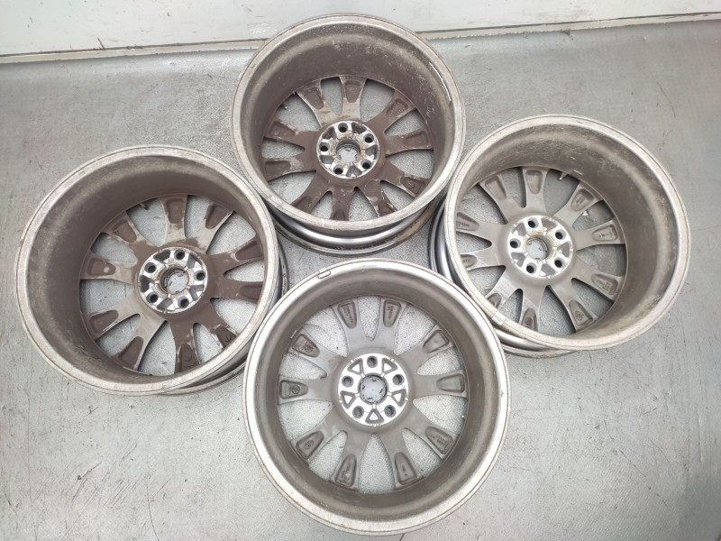 Recambio de juego llantas para toyota rav 4 referencia OEM IAM   