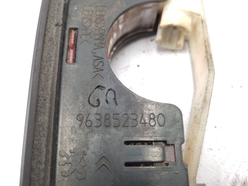 Recambio de luz central de freno para citroën c3 1.1 referencia OEM IAM   