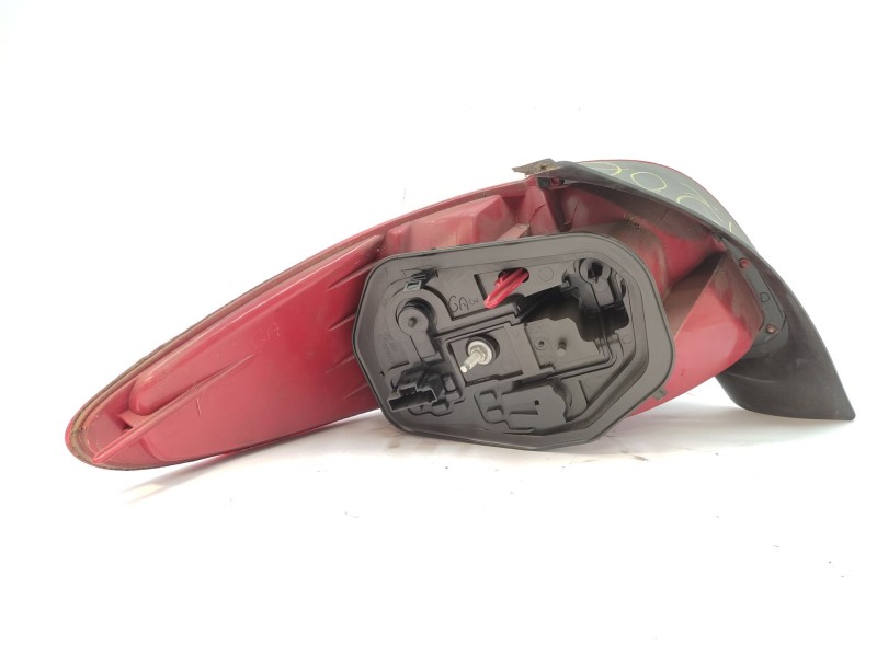 Recambio de piloto trasero derecho para peugeot 206 berlina xt referencia OEM IAM   