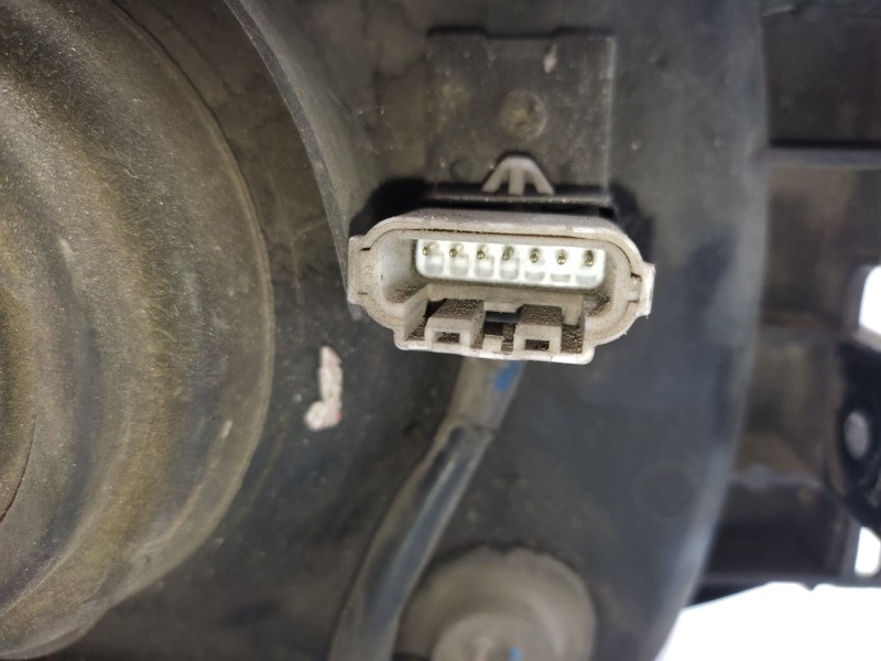 Faro Derecho Mb831070 11037746  - Mitsubishi Montero (v20/v40) 3