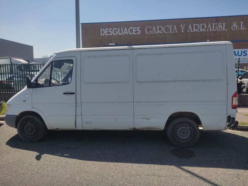 mercedes-benz sprinter 3-t furgoneta (b903) del año 2003