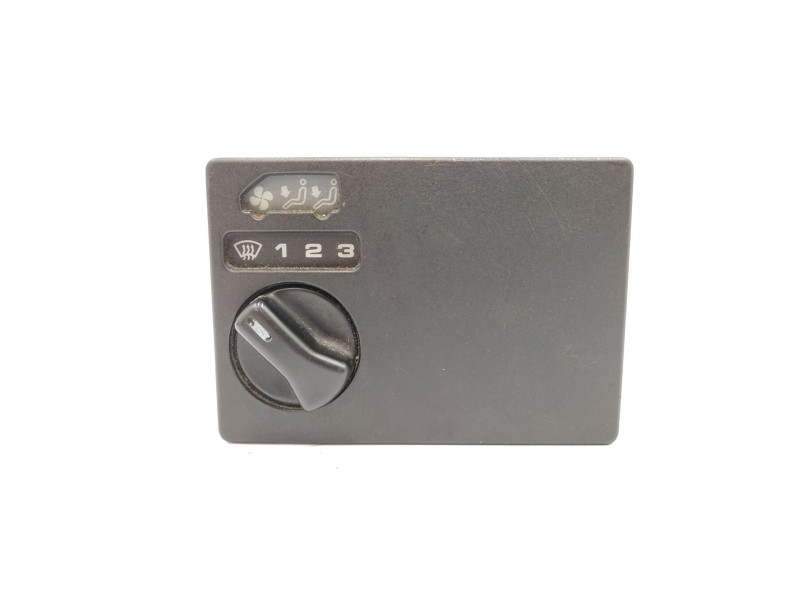 Recambio de mando calefaccion / aire acondicionado para volkswagen transporter t4 furgoneta (70a, 70h, 7da, 7dh) 2.4 d referenci