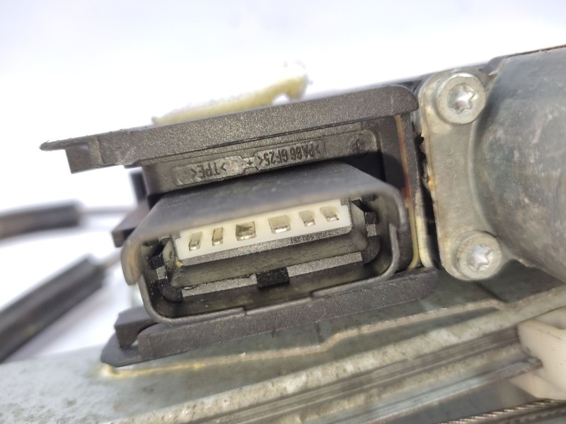 Recambio de elevalunas delantero izquierdo para citroën c5 iii break (rw_) 2.0 16v (rwrfjc, rwrfjf) referencia OEM IAM  9221EQ 