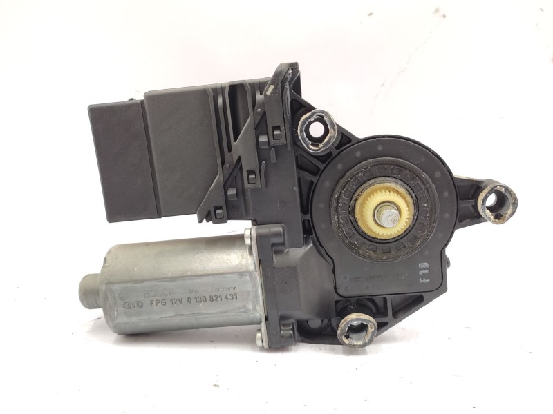Recambio de motor elevalunas trasero izquierdo para volkswagen golf plus v (5m1, 521) 1.9 tdi referencia OEM IAM   