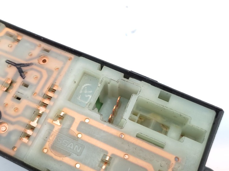 Mando Elevalunas Delantero Derecho 254019y800  - Nissan Murano I (z50) 3.5 4x4 4