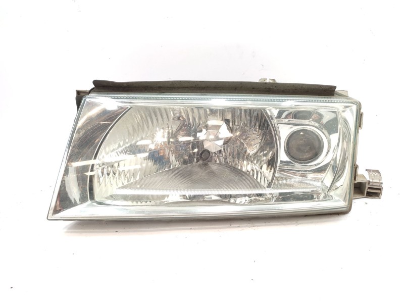 Recambio de faro izquierdo para skoda octavia i (1u2) 1.6 referencia OEM IAM   