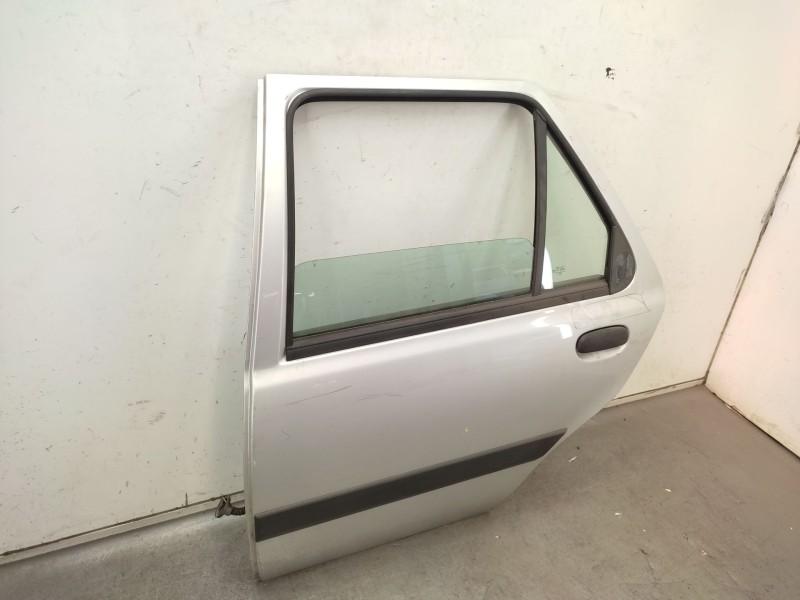 Recambio de puerta trasera izquierda para ford fiesta berlina (dx) 1.25 16v cat referencia OEM IAM   
