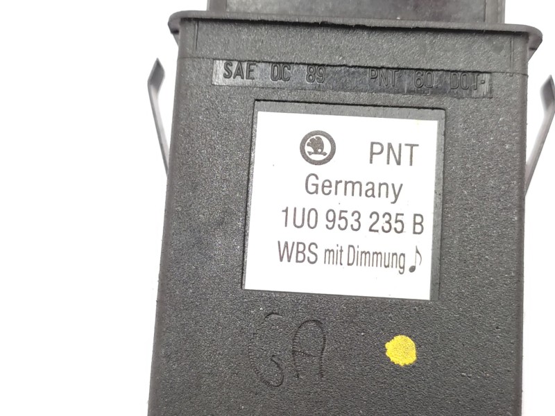 Warning 1u0953235b  - Skoda Octavia I (1u2) 1.6 4