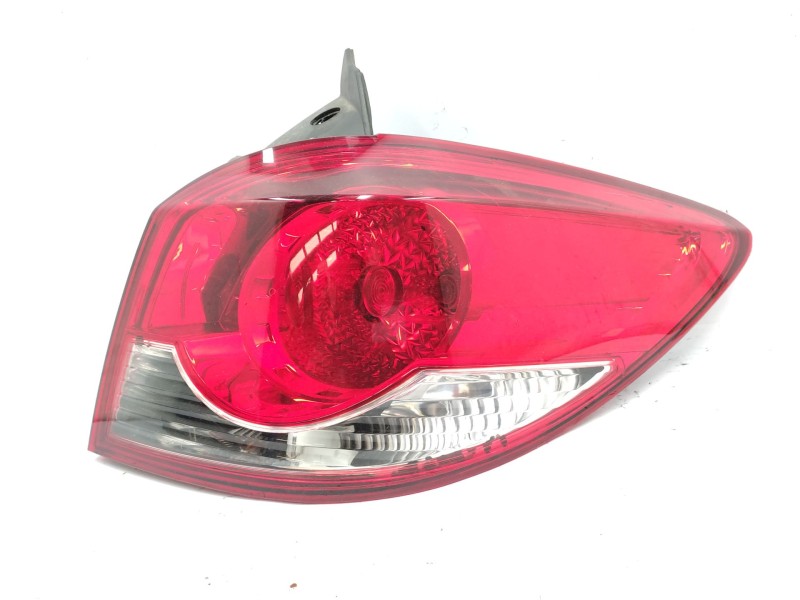 Recambio de piloto trasero derecho para chevrolet cruze hatchback 1.6 referencia OEM IAM  95365877 