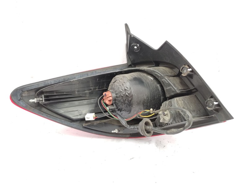 Piloto Trasero Derecho 95365877  - Chevrolet Cruze Hatchback 1.6 2