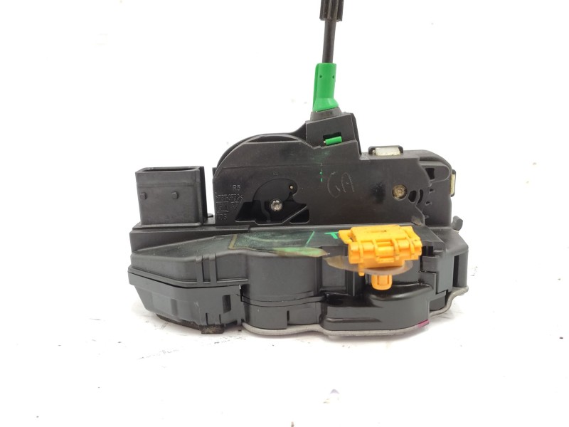 Recambio de cerradura puerta trasera derecha para chevrolet cruze hatchback 1.6 referencia OEM IAM  13579566 