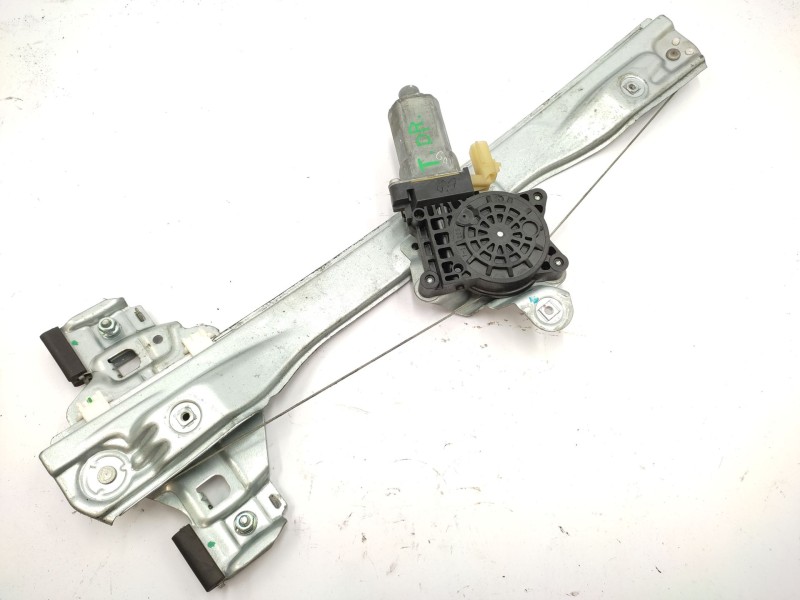 Recambio de elevalunas trasero derecho para chevrolet cruze hatchback 1.6 referencia OEM IAM  95299688 
