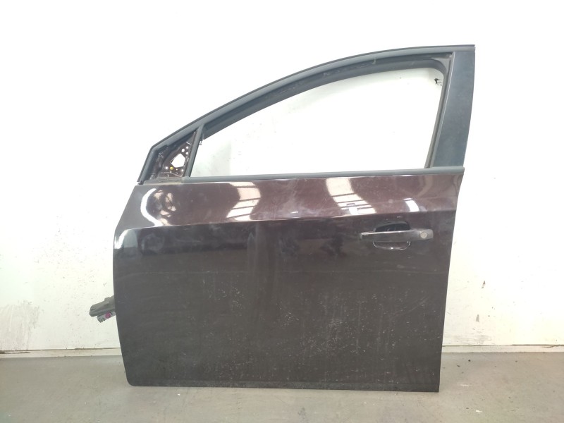 Recambio de puerta delantera izquierda para chevrolet cruze hatchback 1.6 referencia OEM IAM  95987757 