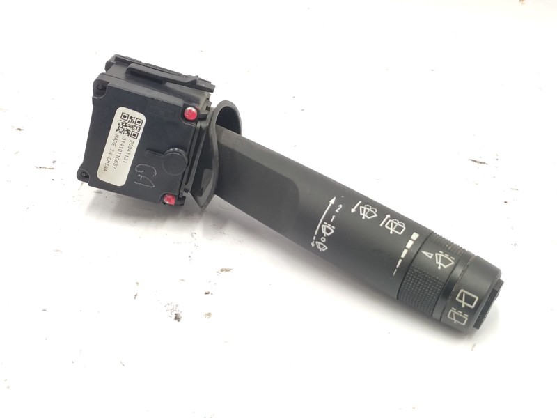 Recambio de mando limpia para chevrolet cruze hatchback 1.6 referencia OEM IAM  20941131 