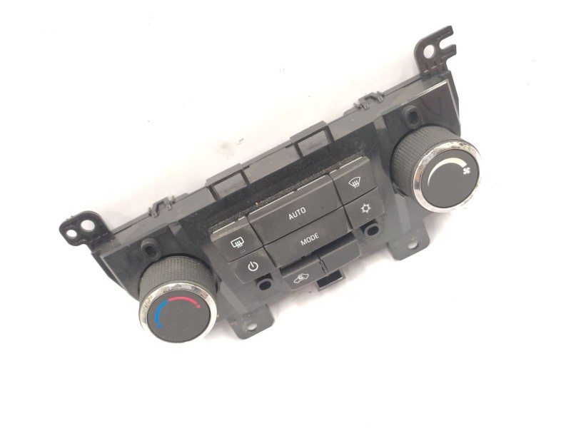 Mando Climatizador 95146201  - Chevrolet Cruze Hatchback 1.6 3