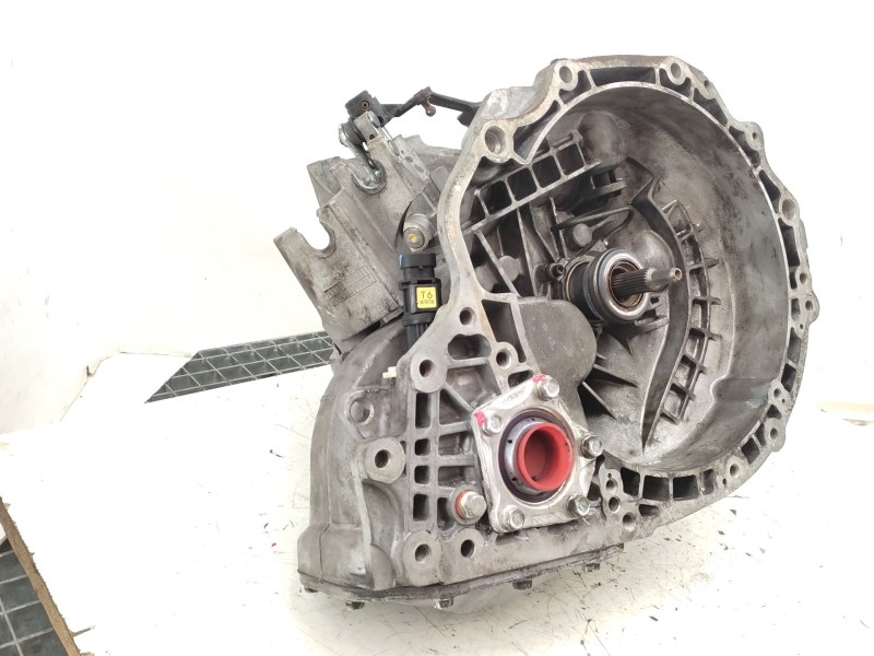 Recambio de caja cambios para chevrolet cruze hatchback 1.6 referencia OEM IAM   