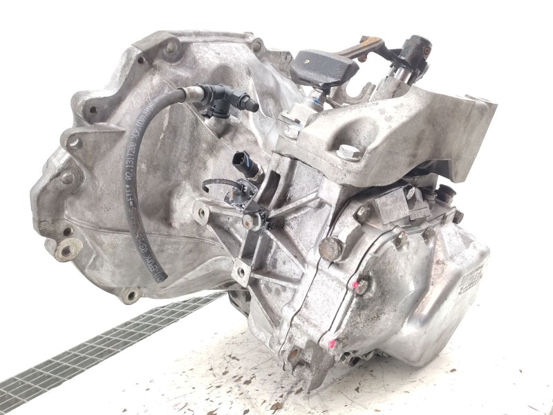 Recambio de caja cambios para chevrolet cruze hatchback 1.6 referencia OEM IAM   