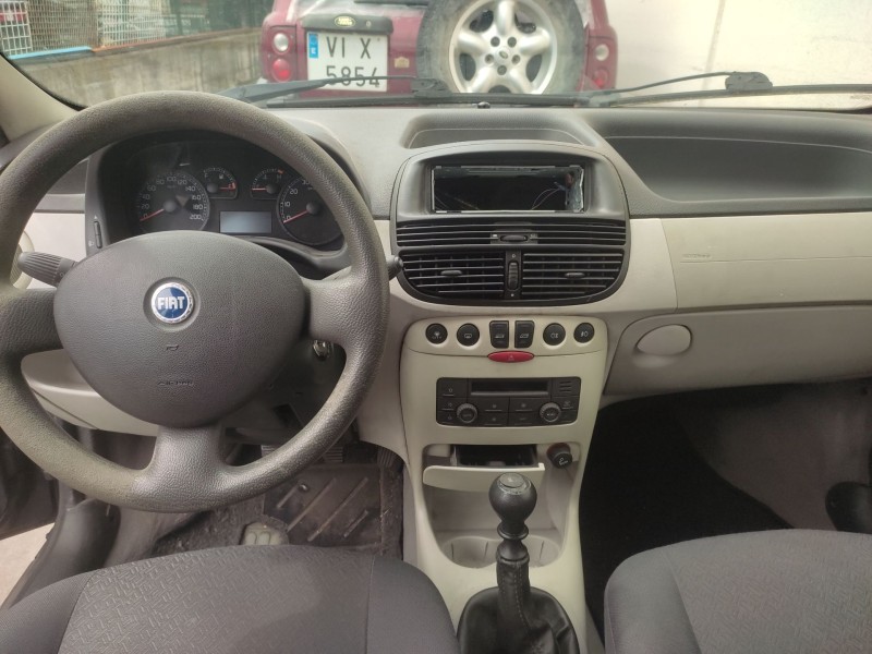 fiat punto (188_) del año 2003
