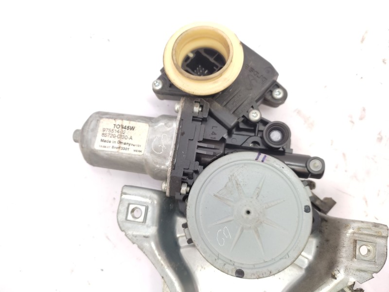 Elevalunas Delantero Izquierdo 6982002330  - Toyota Auris (_e15_) 1.4 (zze150_) 2