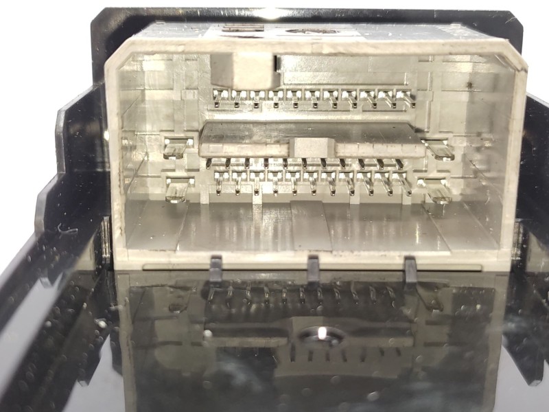 Recambio de mando elevalunas delantero izquierdo para honda hr-v (ru) 1.5 (ru1) referencia OEM IAM   