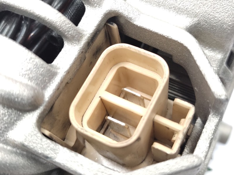 Alternador L81318300  - Mazda 6 Hatchback (gg) 1.8 6