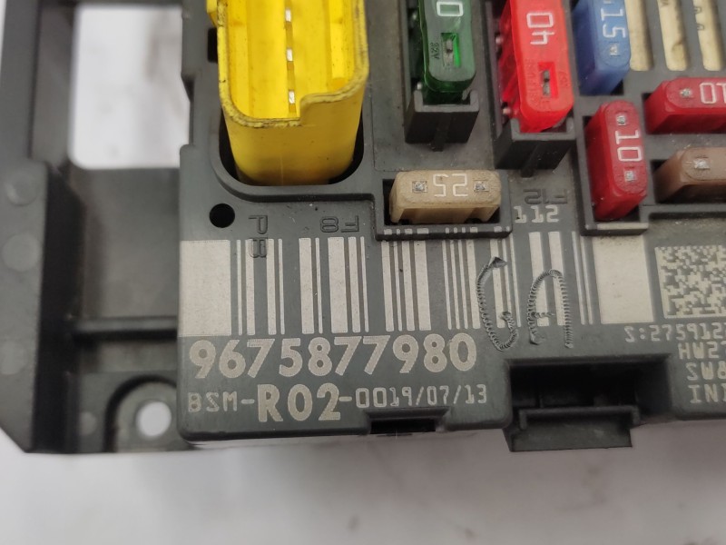 Recambio de caja reles / fusibles para peugeot 5008 (0u_, 0e_) 1.6 hdi referencia OEM IAM   