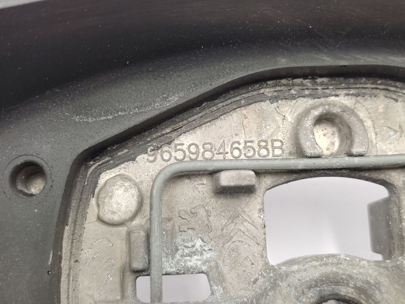 Recambio de volante para peugeot 5008 (0u_, 0e_) 1.6 hdi referencia OEM IAM   