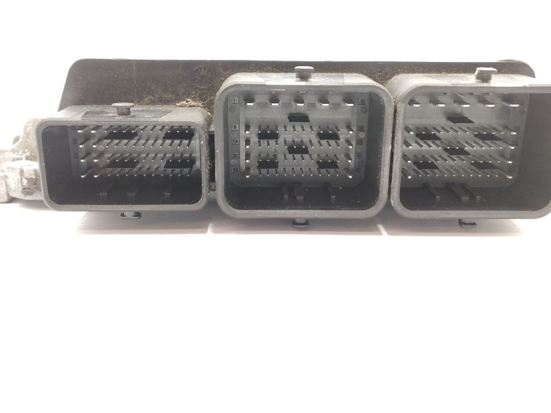 Recambio de centralita motor uce para peugeot 5008 (0u_, 0e_) 1.6 hdi referencia OEM IAM   