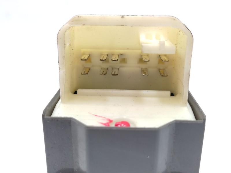 Mando Elevalunas Delantero Izquierdo 8482002230  - Toyota Auris (_e15_) 1.4 (zze150_) 3