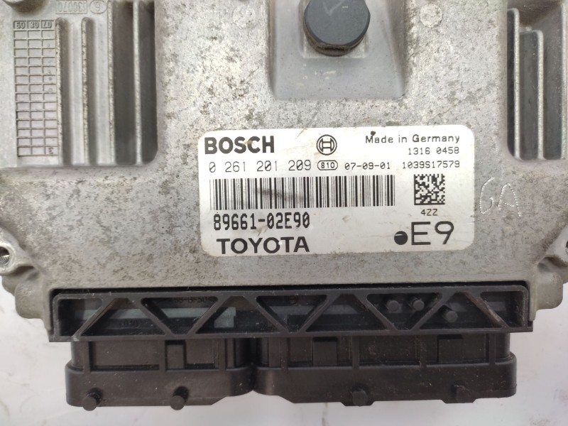 Centralita Motor Uce 8966102e90 0261201209 - Toyota Auris (_e15_) 1.4 (zze150_) 4